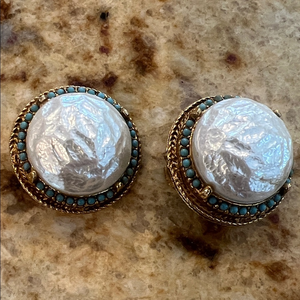 Capri Elegant Gold Pearl and Turquoise Clip-On Earrings Vintage Costume
